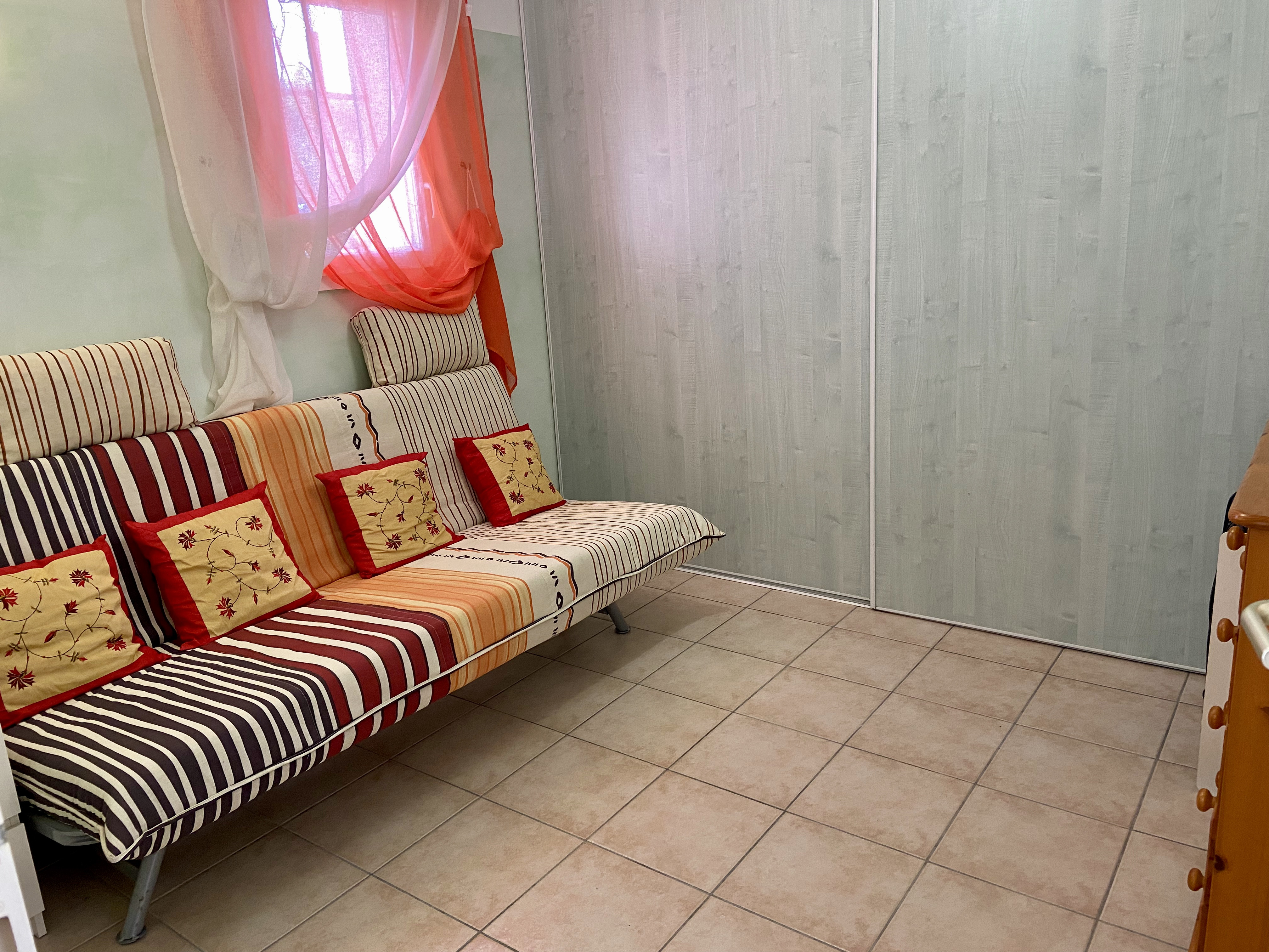 4 Bed, 1 Bath, HouseFor Sale, Allemans du dropt, Lot-et-Garonne, Aquitaine, 47800