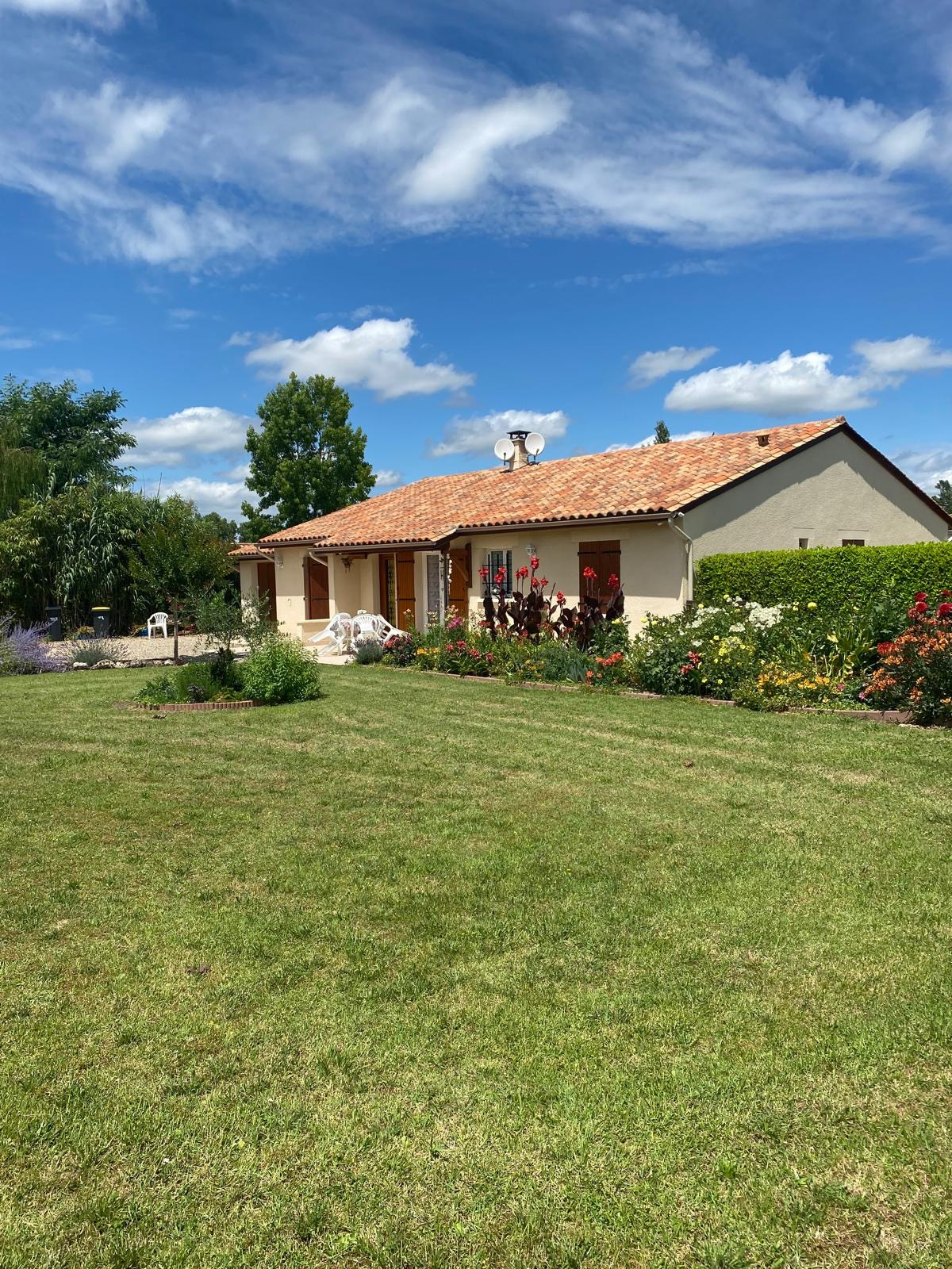 4 Bed, 1 Bath, HouseFor Sale, Allemans du dropt, Lot-et-Garonne, Aquitaine, 47800