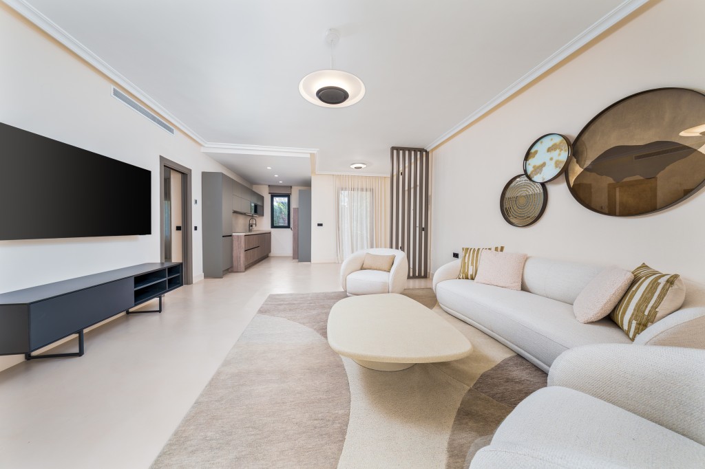 2 Bed, 2 Bath, ApartmentFor Sale, Puerto Banus, Malaga
