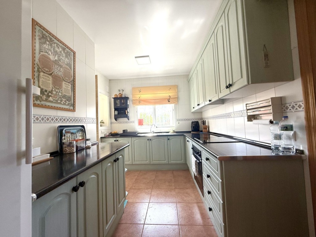 3 Bed, 3 Bath, HouseFor Sale, San Pedro de Alcantara, Malaga
