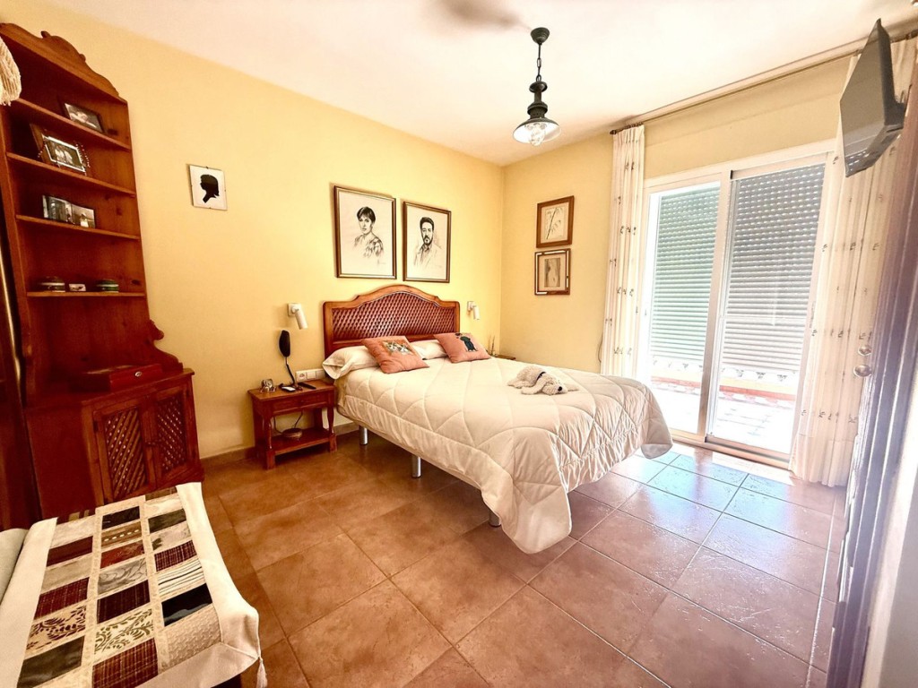 3 Bed, 3 Bath, HouseFor Sale, San Pedro de Alcantara, Malaga