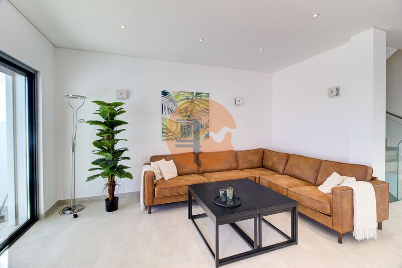 3 Bed, 4 Bath, HouseFor Sale, Olhão, Faro