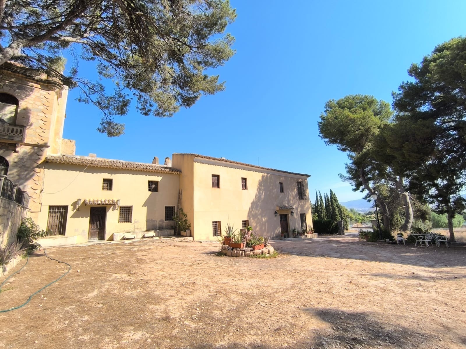 15 Bed, 4 Bath, HouseFor Sale, Monóvar/Monóver, Alicante