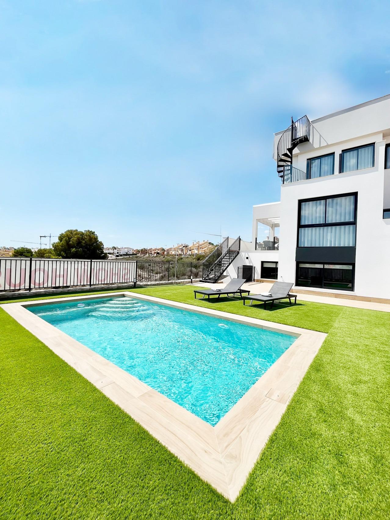3 Bed, 2 Bath, HouseFor Sale, Algorfa, Alicante
