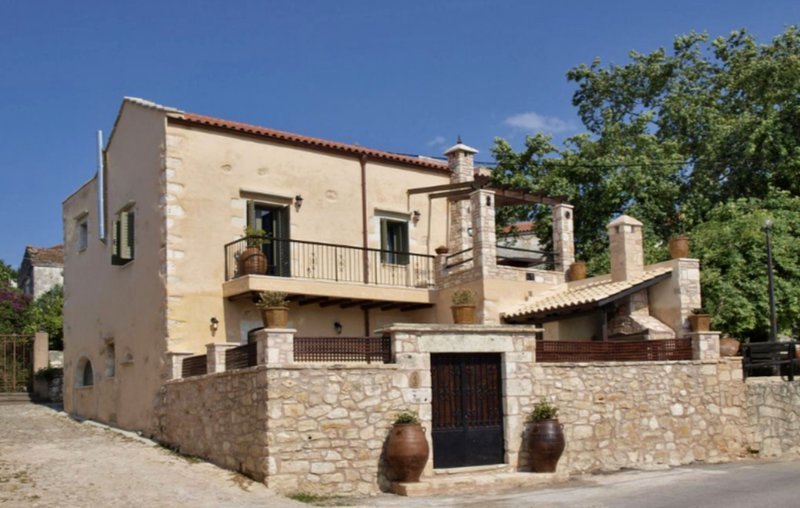 3 Bed, 2 Bath, HouseFor Sale, Chania, Crete