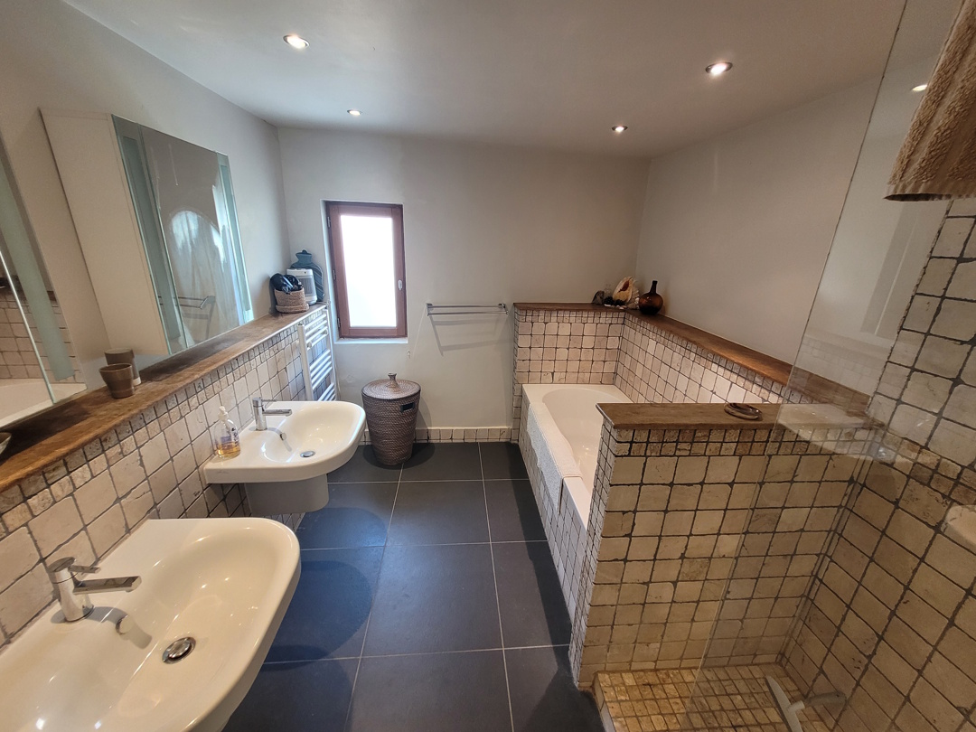 4 Bed, 3 Bath, HouseFor Sale, Puimisson, Herault, Languedoc-Roussillon, 34480