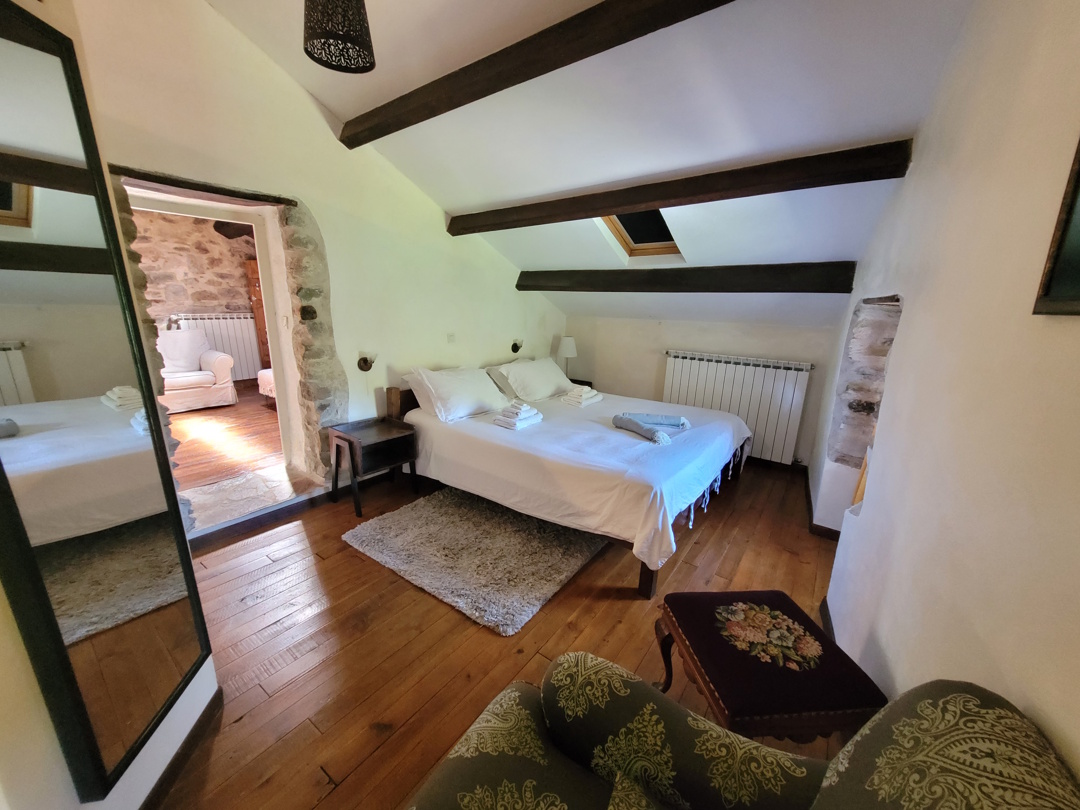 5 Bed, 3 Bath, HouseFor Sale, Olargues, Herault, Languedoc-Roussillon, 34390