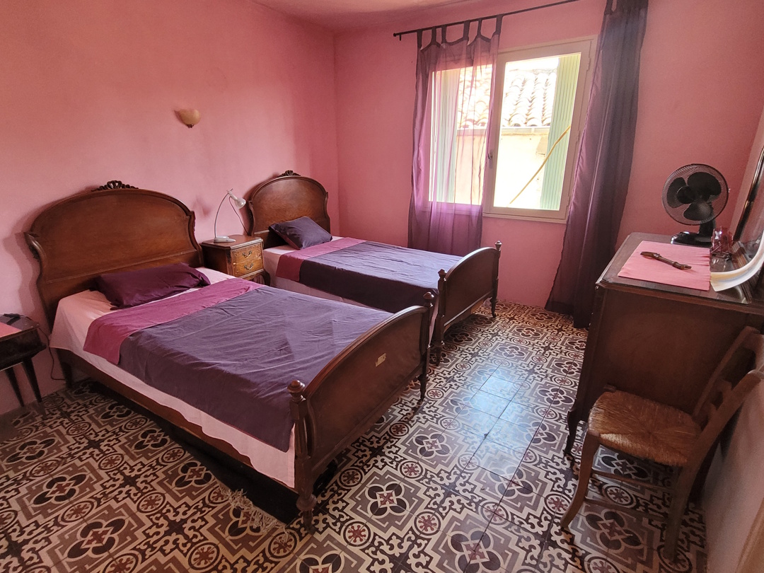 5 Bed, 2 Bath, HouseFor Sale, Laurens, Herault, Languedoc-Roussillon, 34480