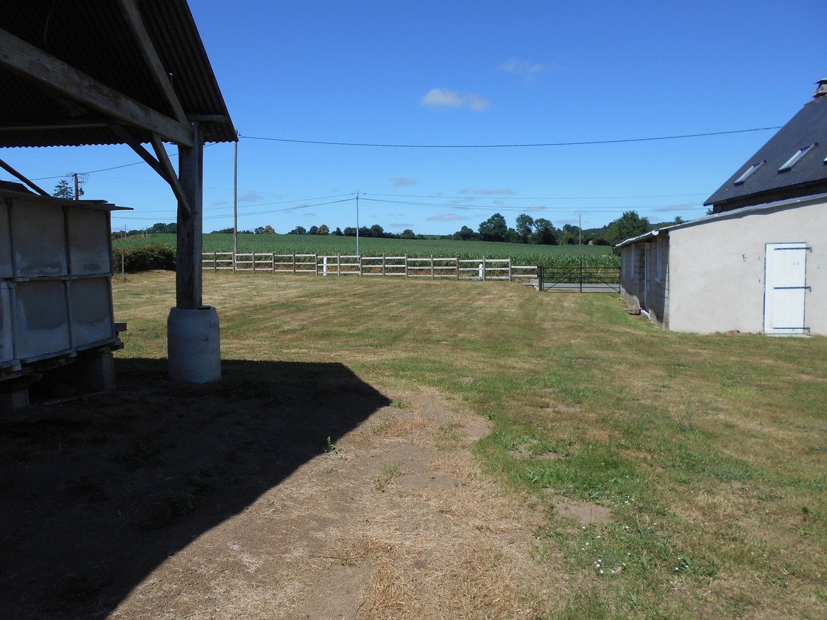 3 Bed, 2 Bath, HouseFor Sale, Lignieres Orgeres, Pays-de-la-Loire, 53140