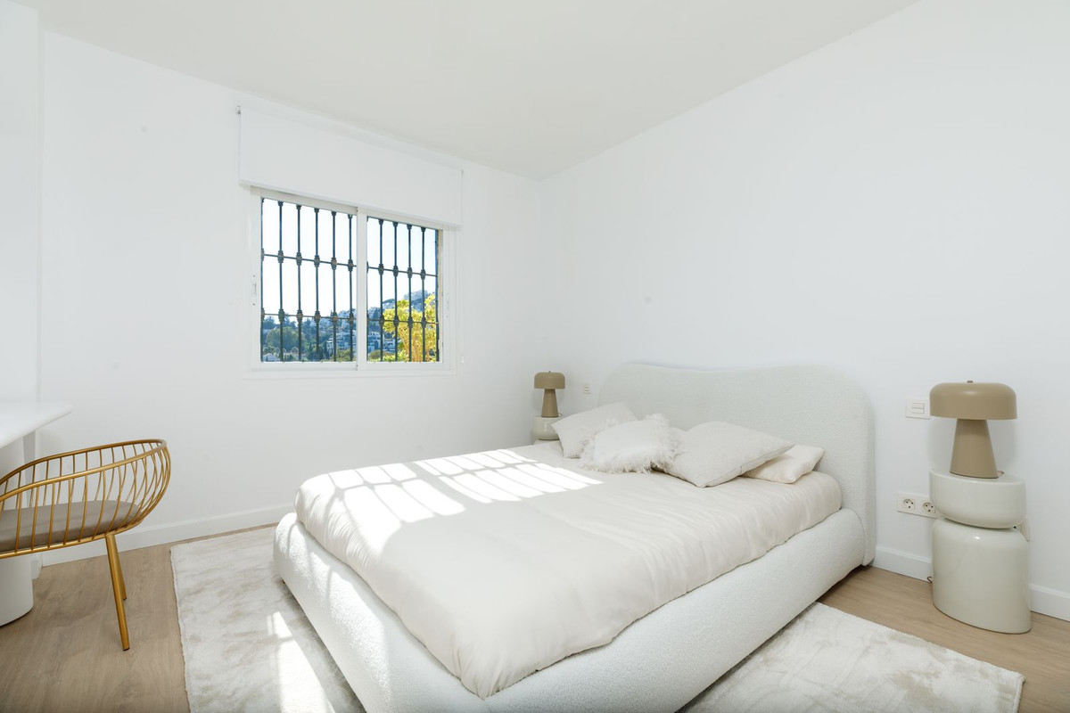 3 Bed, 3 Bath, ApartmentFor Sale, La Quinta, Malaga