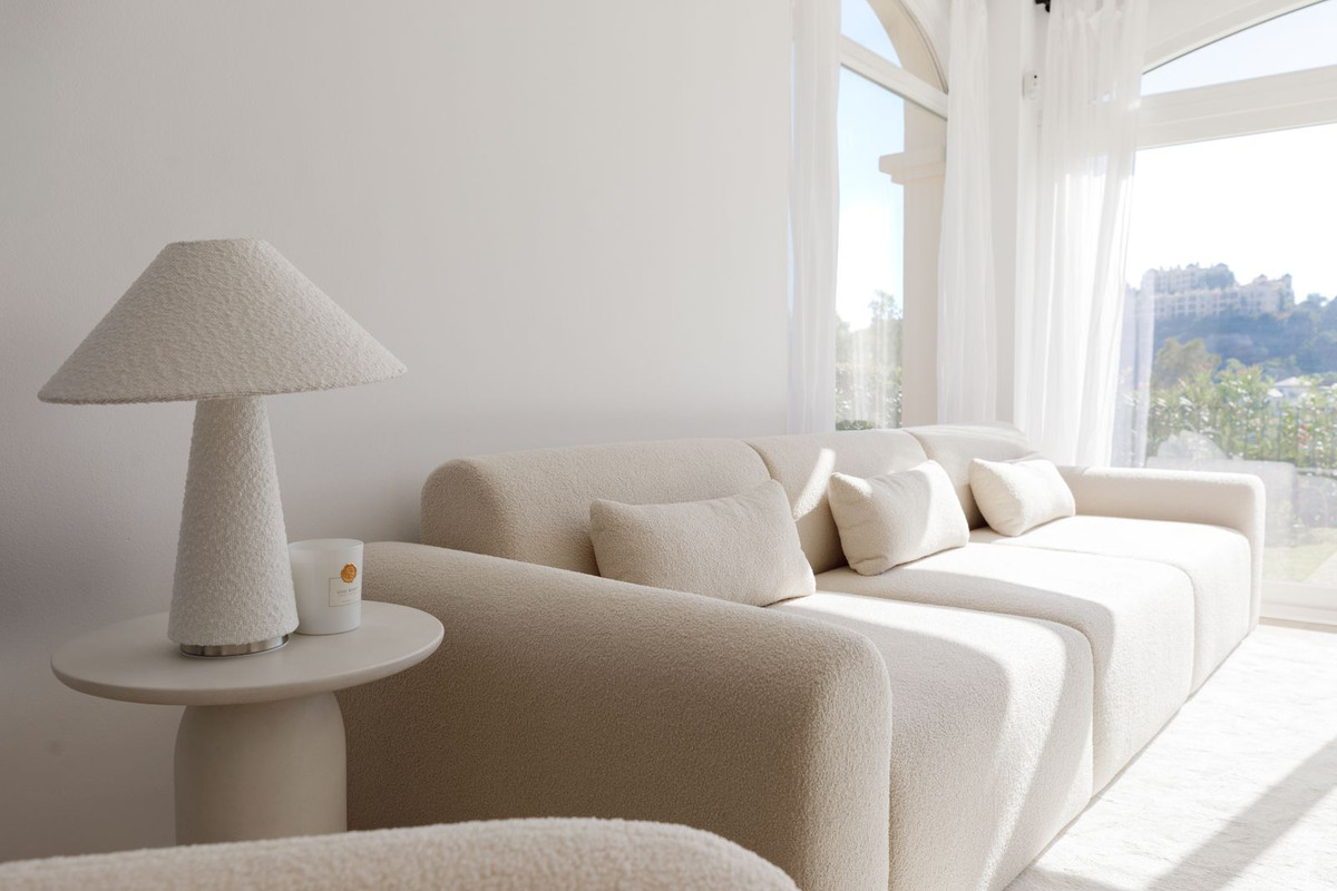 3 Bed, 3 Bath, ApartmentFor Sale, La Quinta, Malaga