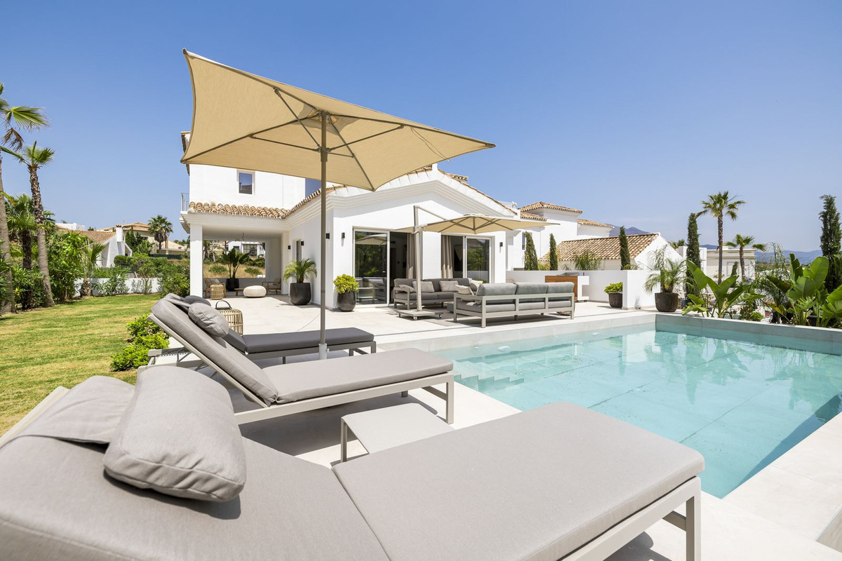 4 Bed, 4 Bath, HouseFor Sale, Casares Playa, Malaga