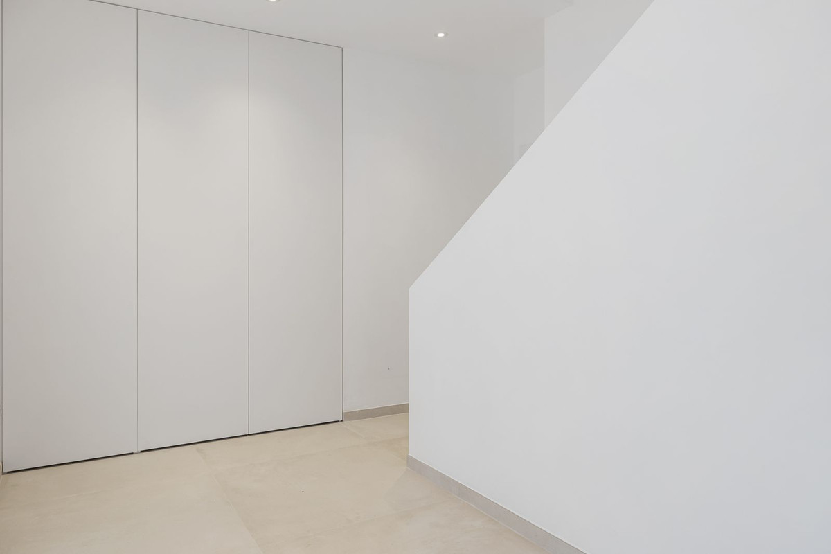 4 Bed, 4 Bath, HouseFor Sale, Casares Playa, Malaga