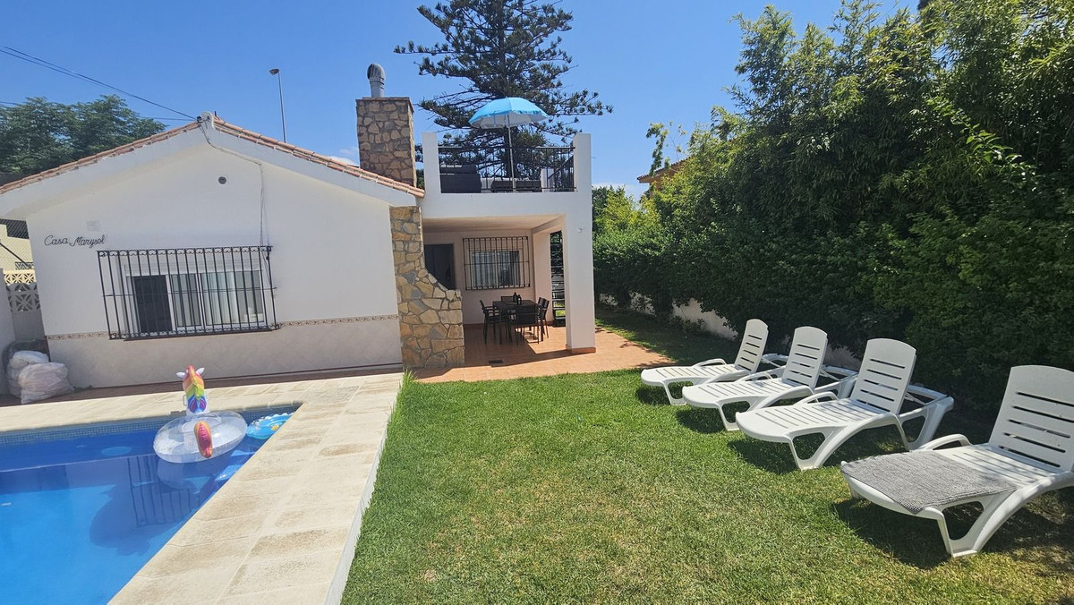 3 Bed, 1 Bath, HouseFor Sale, Fuengirola, Malaga