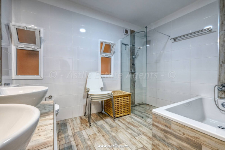 1 Bed, 1 Bath, ApartmentFor Sale, Royal Condor, Acantilados de Los Gigantes