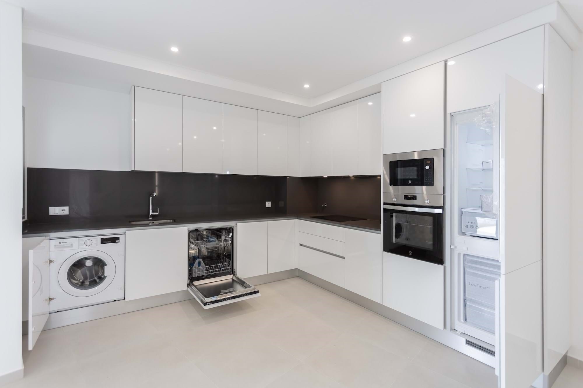 3 Bed, 2 Bath, ApartmentFor Sale, Nazaré, Leiria, 2450-100