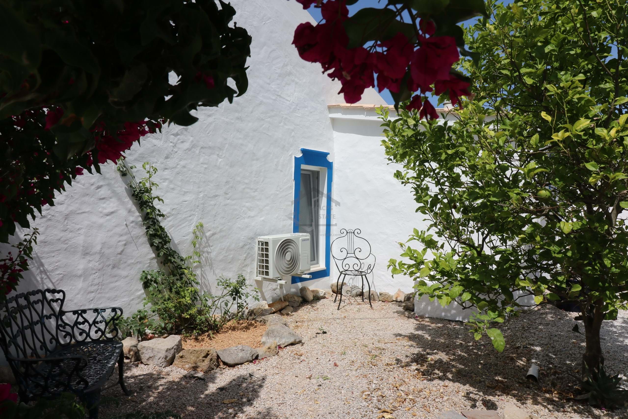 3 Bed, 2 Bath, HouseFor Sale, Sao Bras De Alportel, Faro, 8150-161