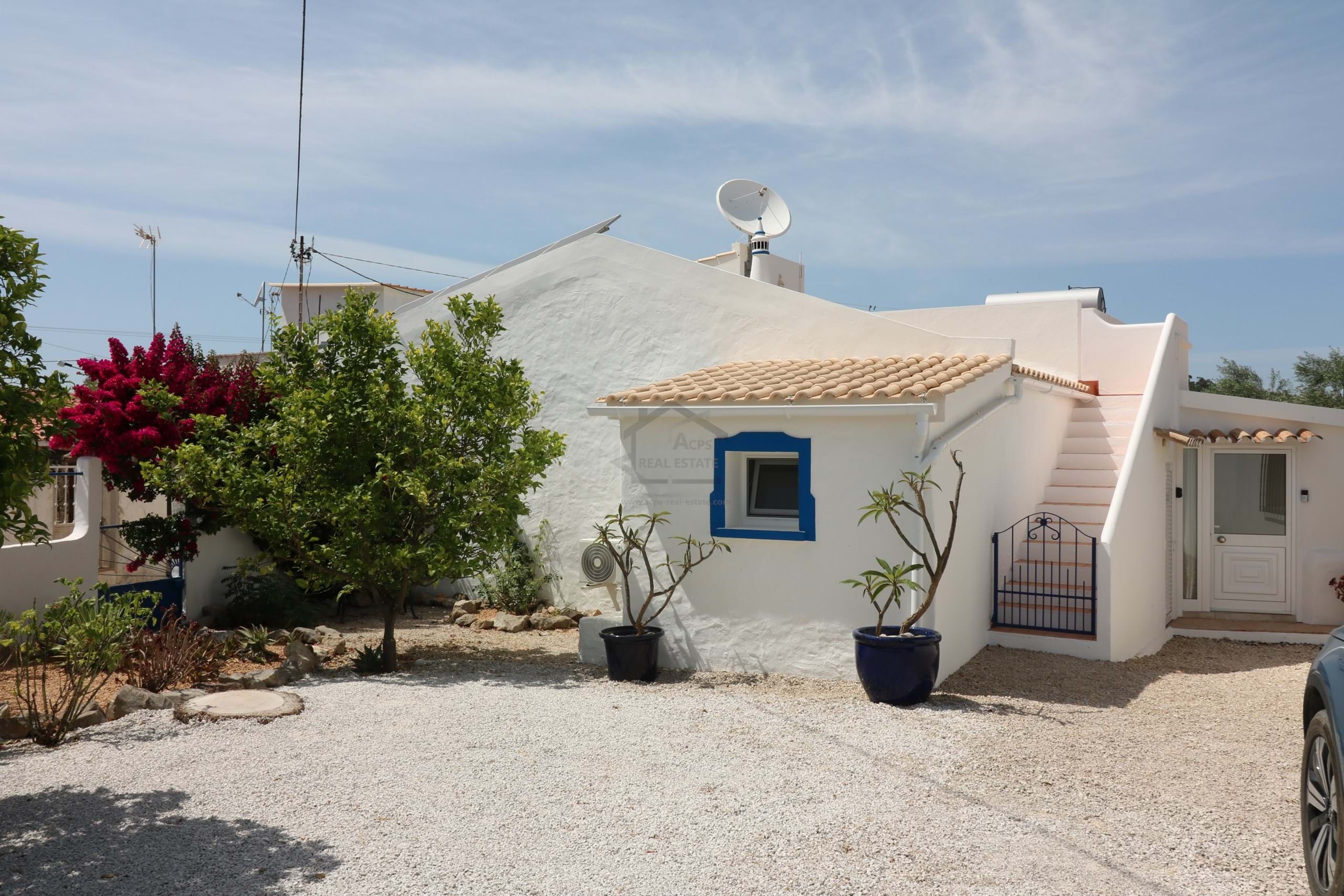 3 Bed, 2 Bath, HouseFor Sale, Sao Bras De Alportel, Faro, 8150-161