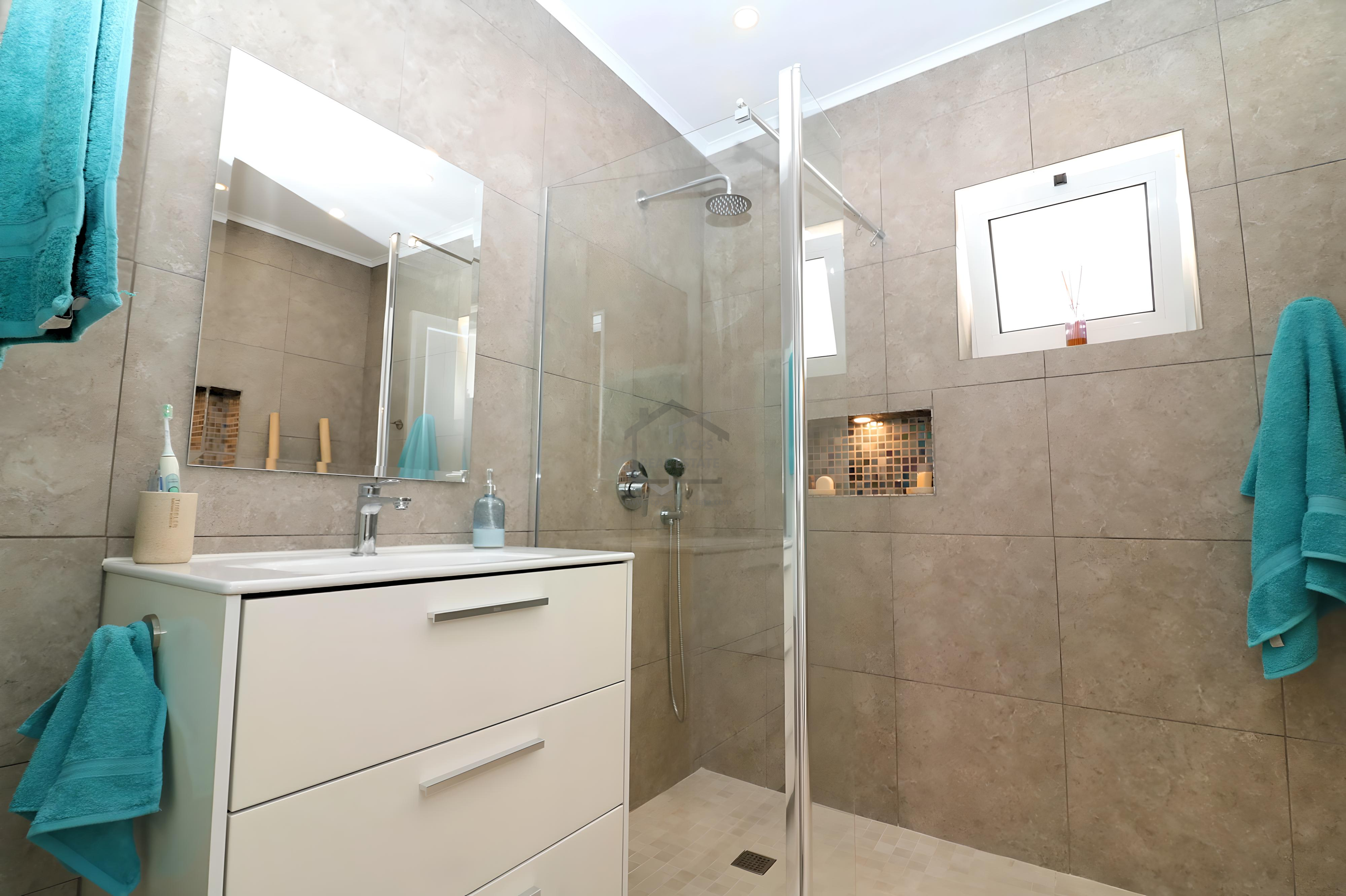 3 Bed, 2 Bath, HouseFor Sale, Sao Bras De Alportel, Faro, 8150-161