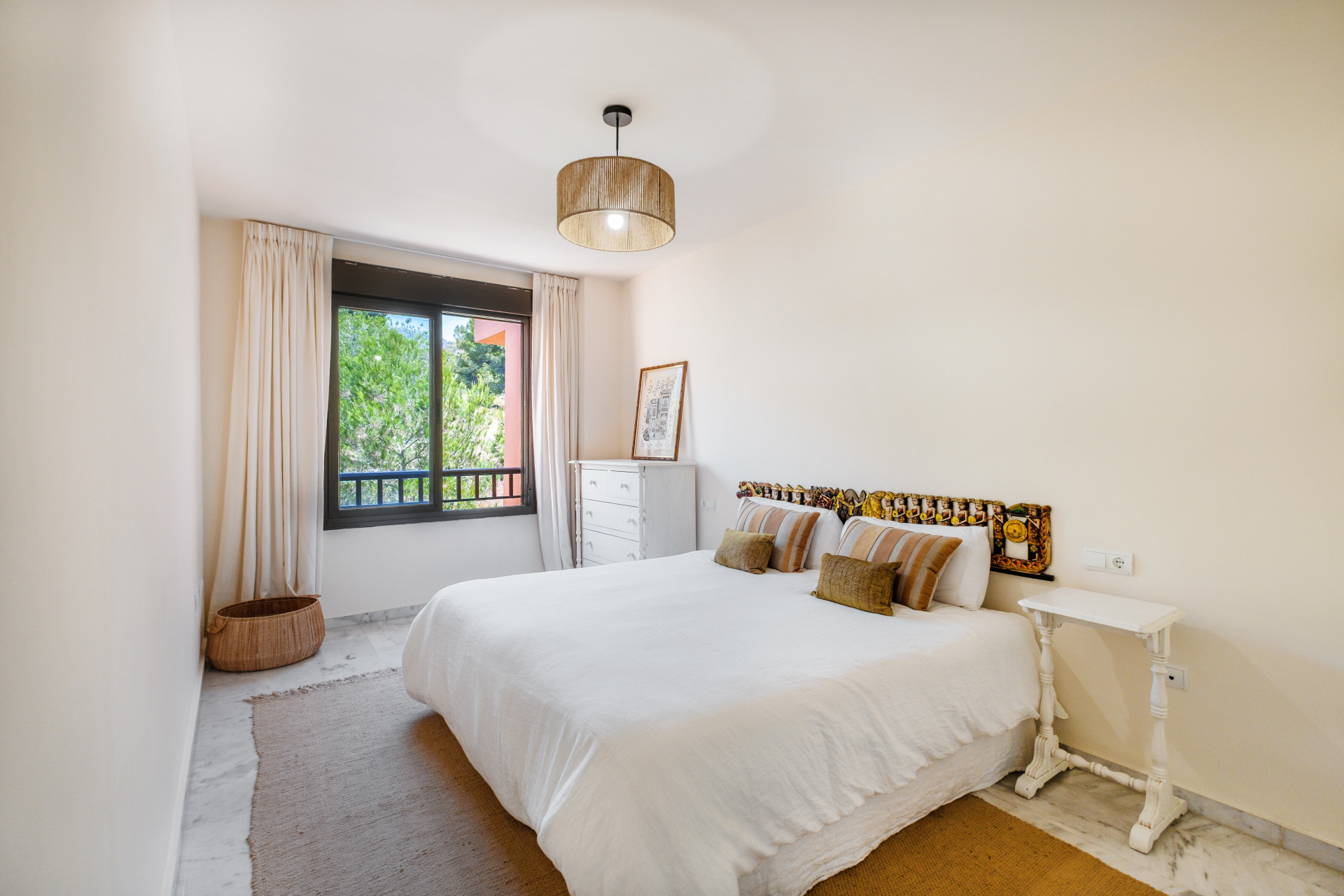 3 Bed, 2 Bath, HouseFor Sale, Marbella, Malaga