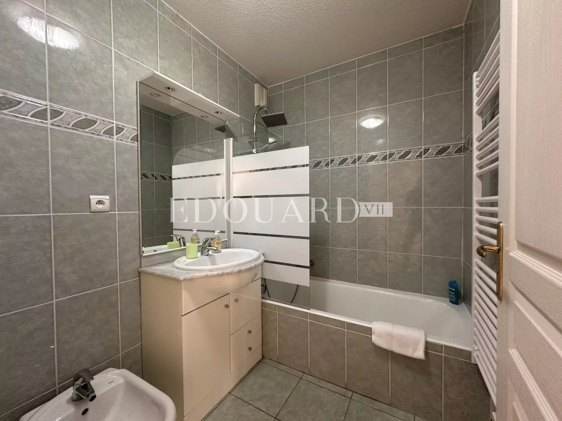 1 Bed, 1 Bath, ApartmentFor Sale, Menton, Alpes-Maritimes