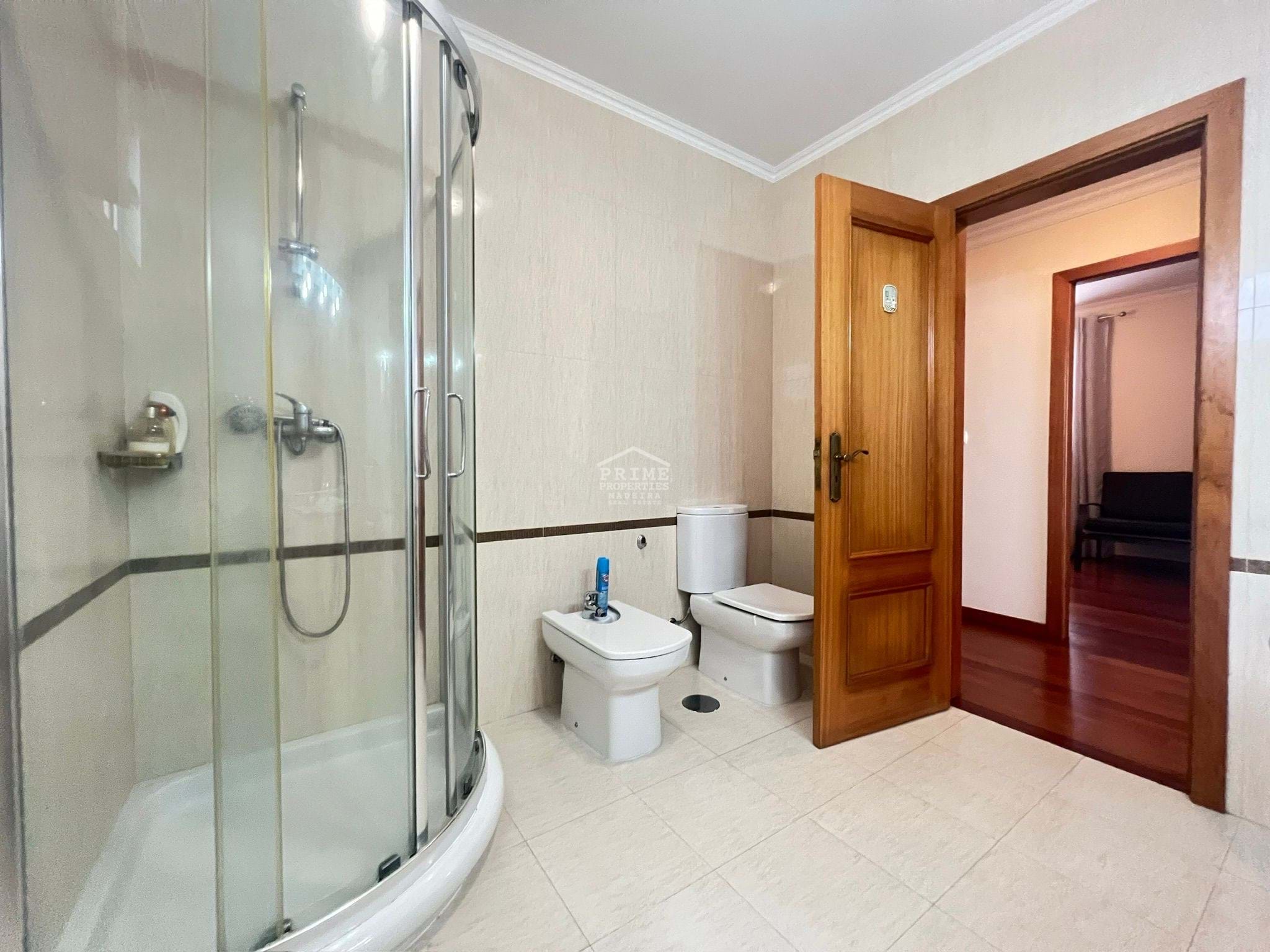 3 Bed, 2 Bath, HouseFor Sale, Funchal, Ilha da Madeira, 9000-088