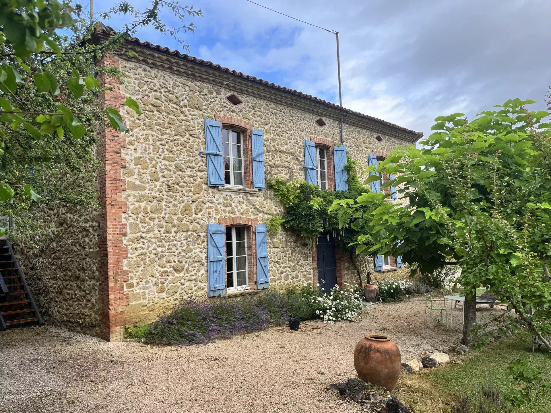 6 Bed, 4 Bath, HouseFor Sale, Ambax, Haute-Garonne 6 Bed, 4 Bath, HouseFor Sale, Ambax, Haute-Garonne