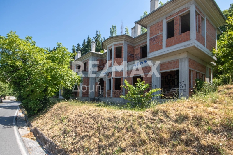 Commercial Property, For Sale