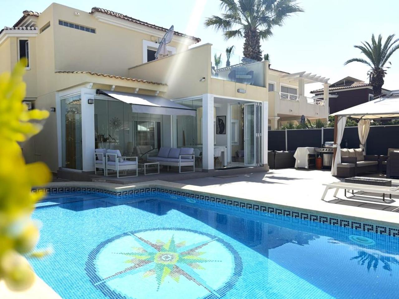 3 Bed, 3 Bath, HouseFor Sale, Altaona Golf and Country Village, Murcia