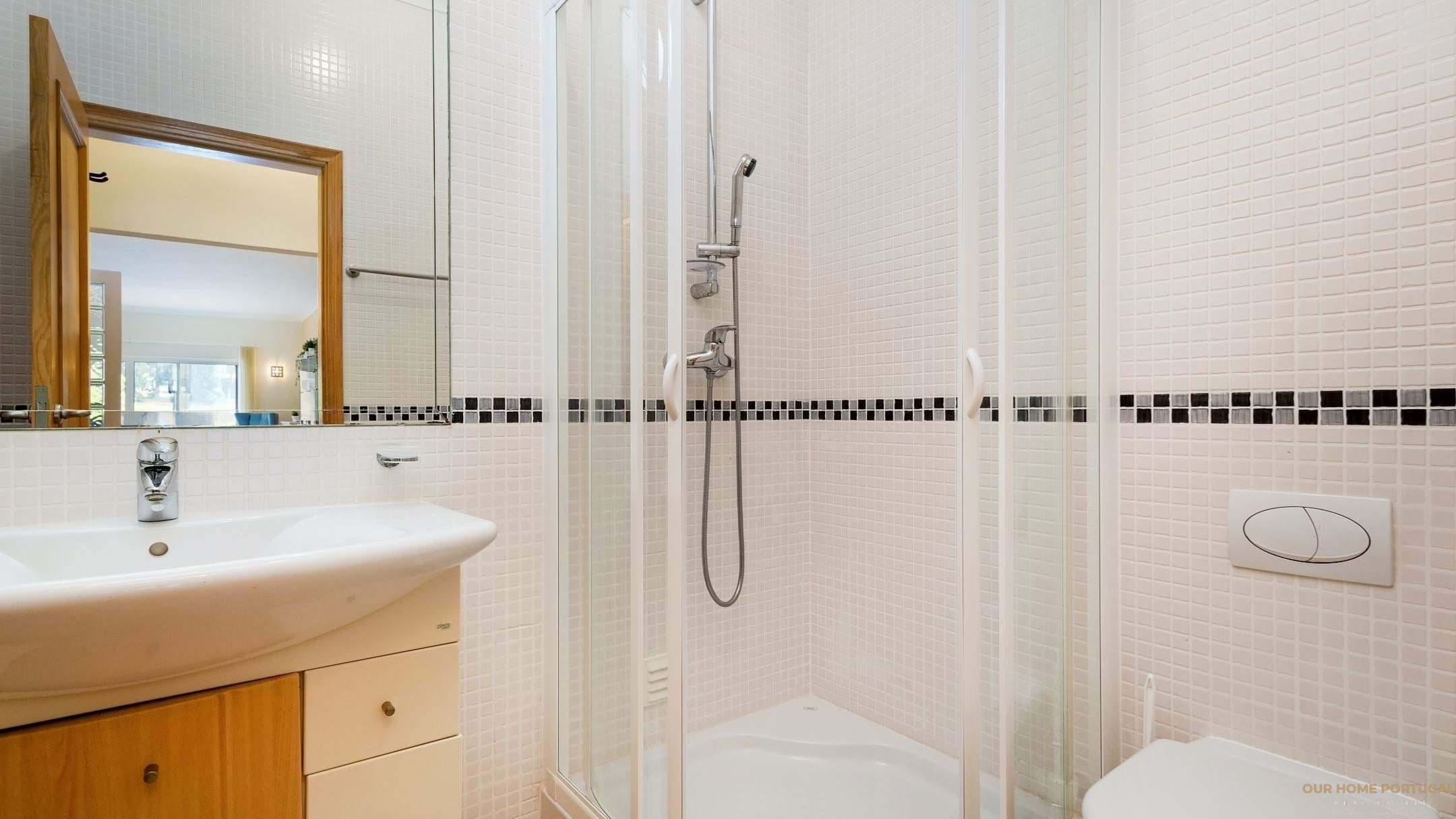 4 Bed, 5 Bath, ApartmentFor Sale, Lagoa, Faro, 8400-080