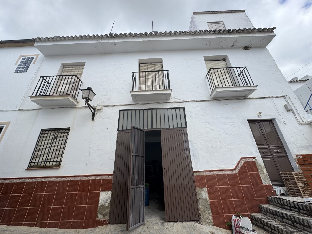 5 Bed, 2 Bath, HouseFor Sale, Olvera, Andalucia