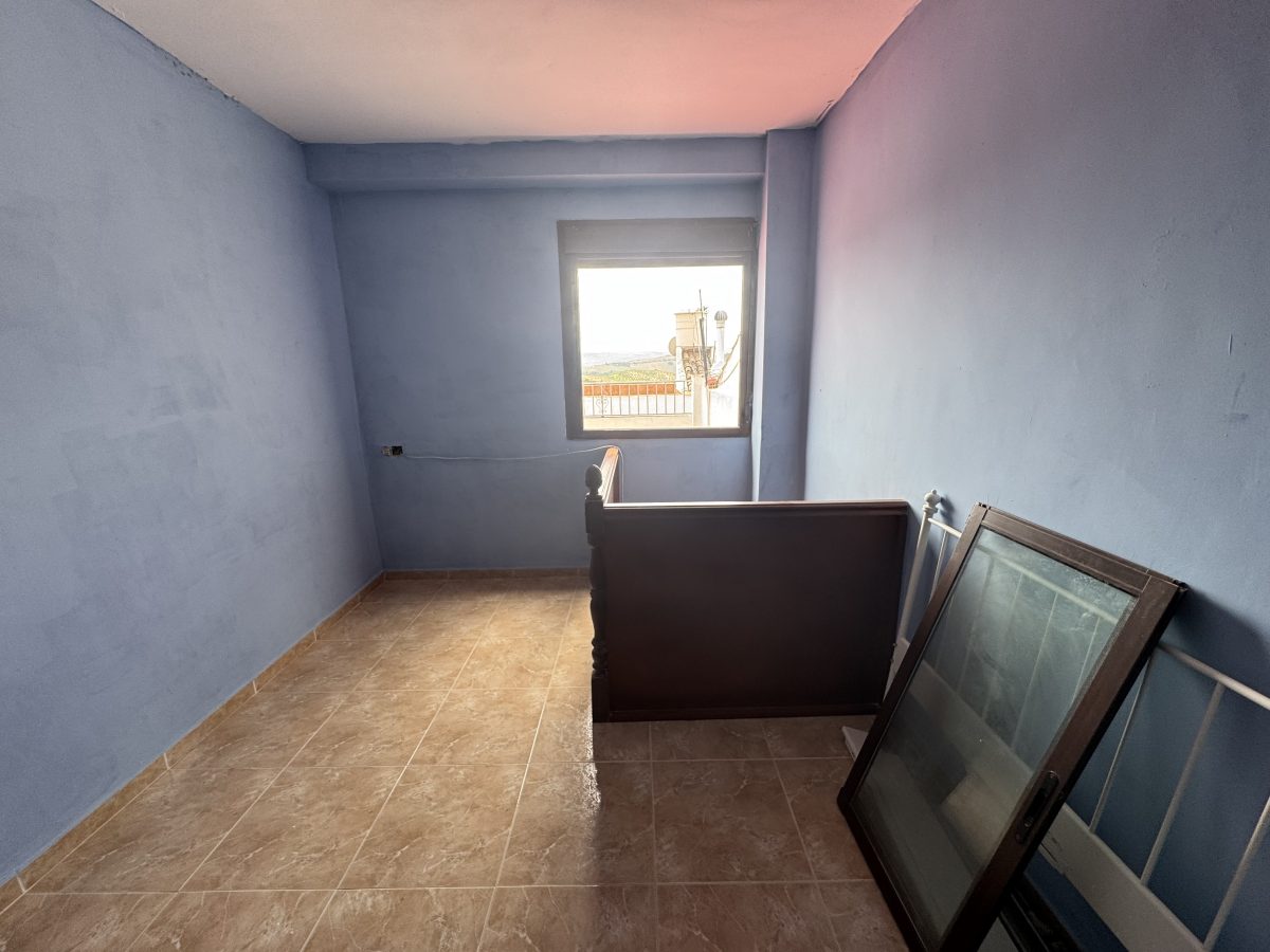 5 Bed, 2 Bath, HouseFor Sale, Olvera, Andalucia