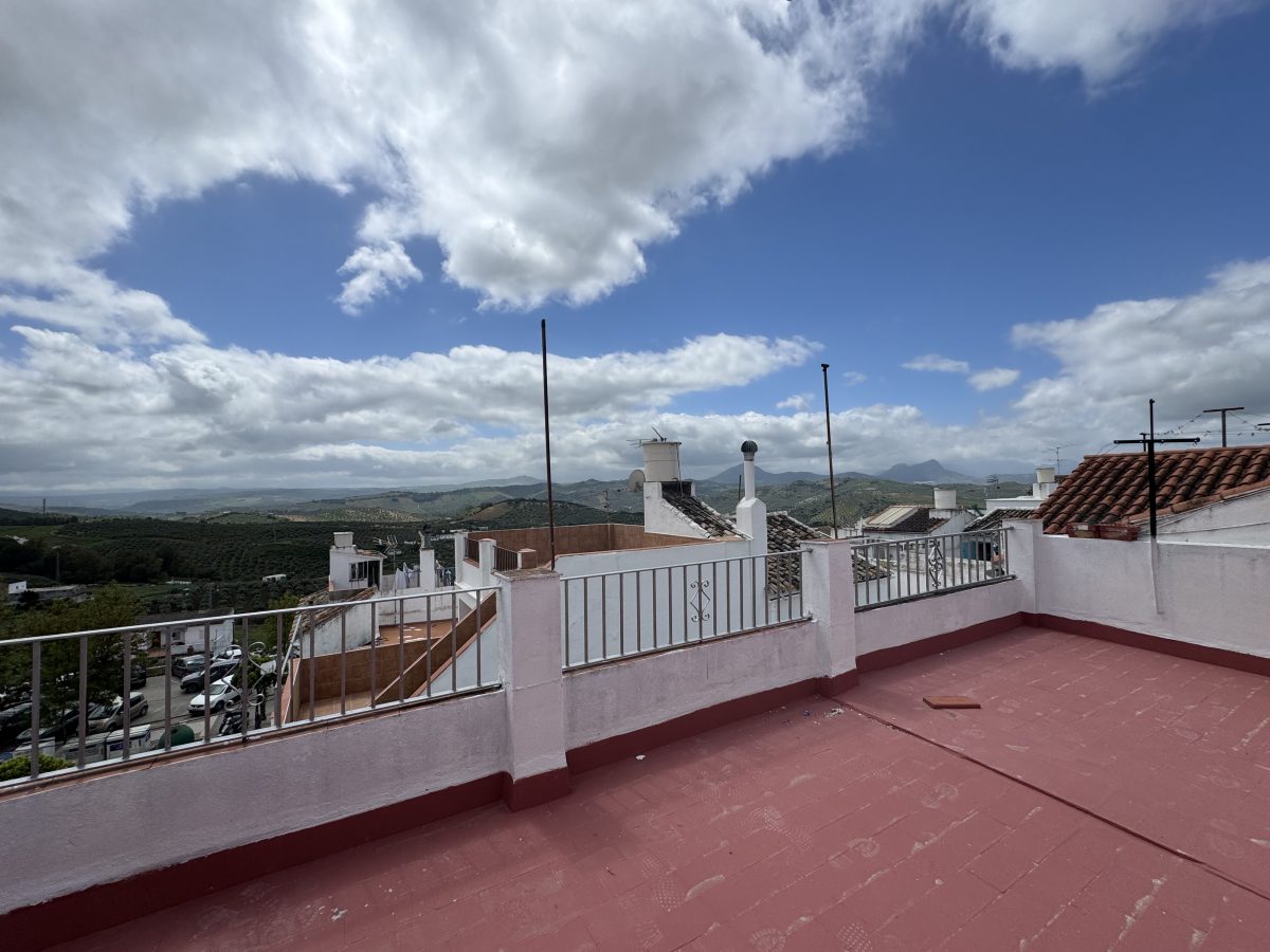 5 Bed, 2 Bath, HouseFor Sale, Olvera, Andalucia