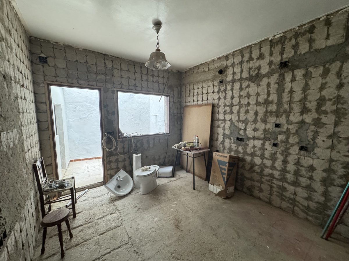 5 Bed, 2 Bath, HouseFor Sale, Olvera, Andalucia