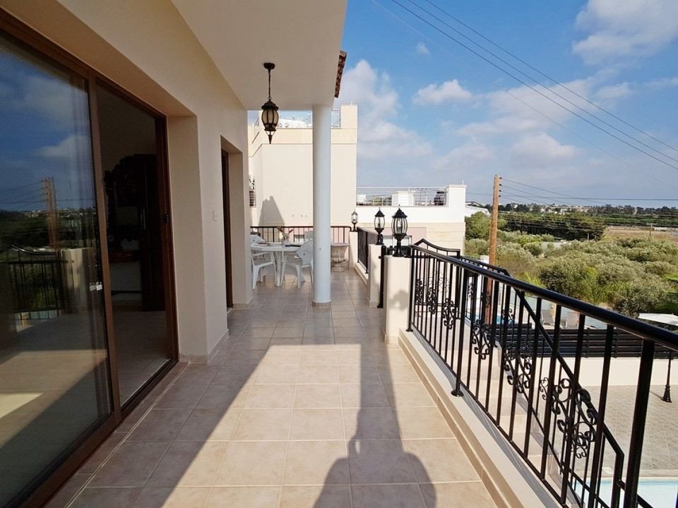 4 Bed, 3 Bath, HouseFor Sale, Geroskipou, Paphos