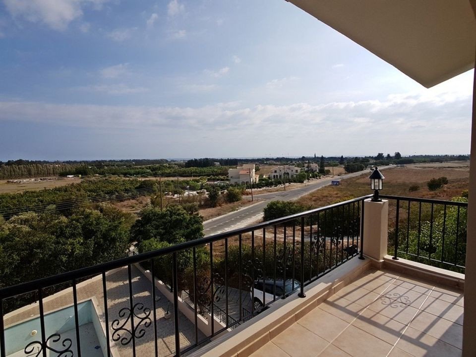 4 Bed, 3 Bath, HouseFor Sale, Geroskipou, Paphos