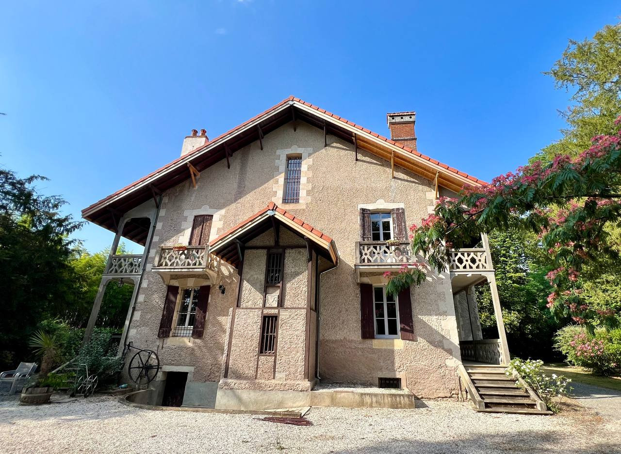 9 Bed, 6 Bath, HouseFor Sale, Bergerac, Dordogne, Aquitaine, 24100