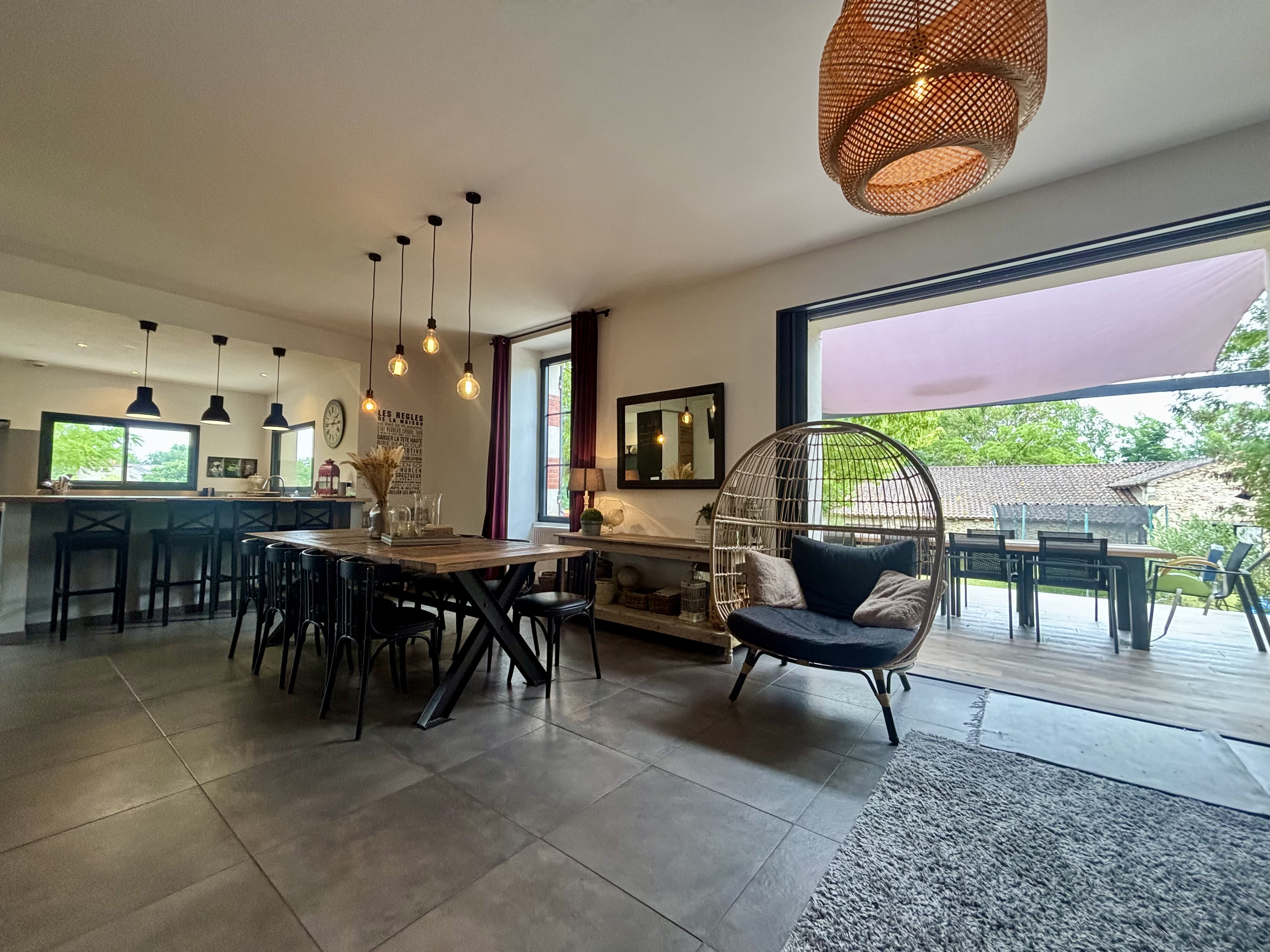 7 Bed, 1 Bath, HouseFor Sale, Casseneuil, Lot-et-Garonne, Aquitaine, 47440