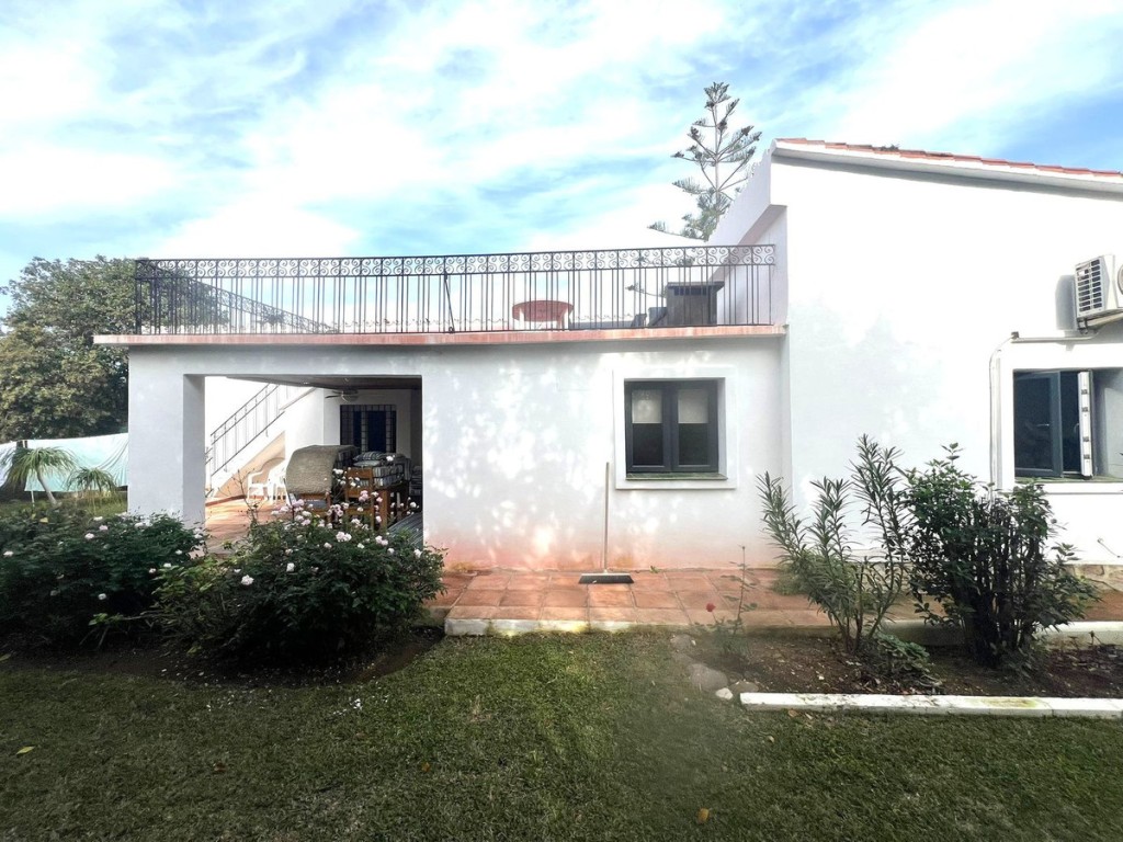 4 Bed, 3 Bath, HouseFor Sale, San Pedro de Alcantara, Malaga