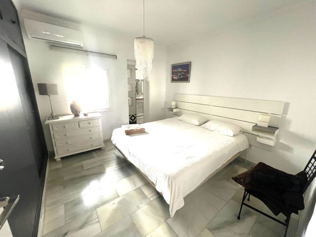 4 Bed, 3 Bath, HouseFor Sale, San Pedro de Alcantara, Malaga