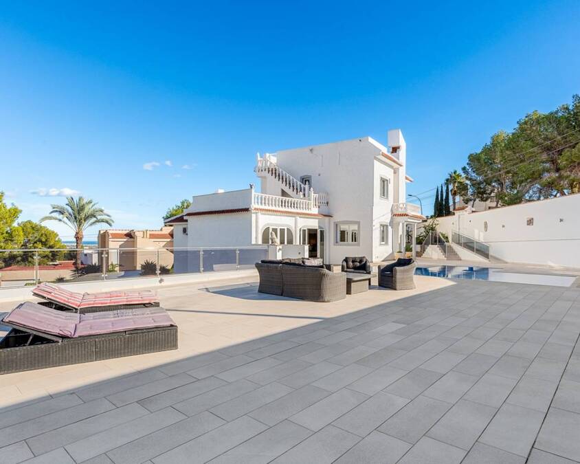 6 Bed, 5 Bath, HouseFor Sale, San Miguel de Salinas, Alicante