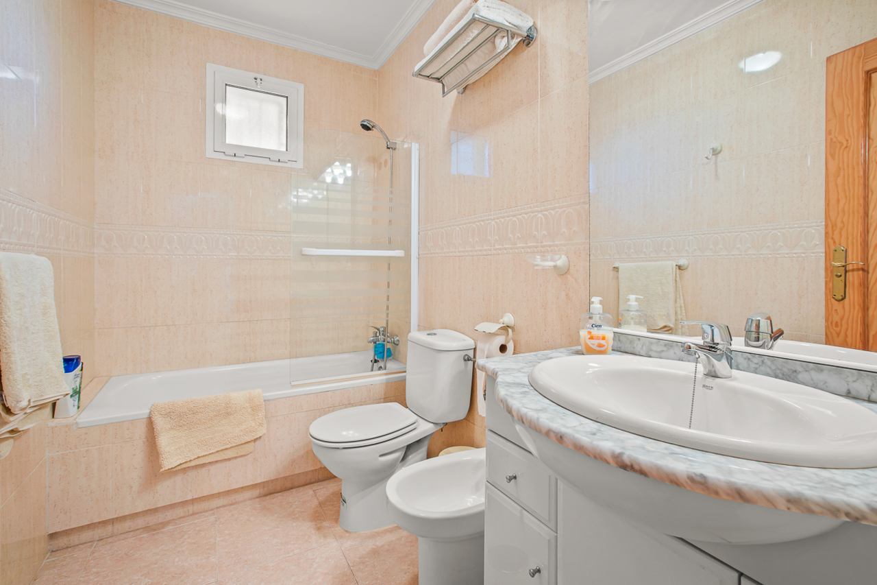 4 Bed, 4 Bath, HouseFor Sale, Algorfa, Alicante