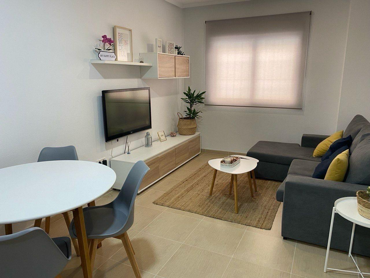 2 Bed, 1 Bath, ApartmentFor Sale, Torrevieja, Alicante
