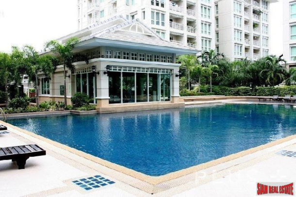 3 Bed, 3 Bath, ApartmentFor Sale, Silom, Bangkok