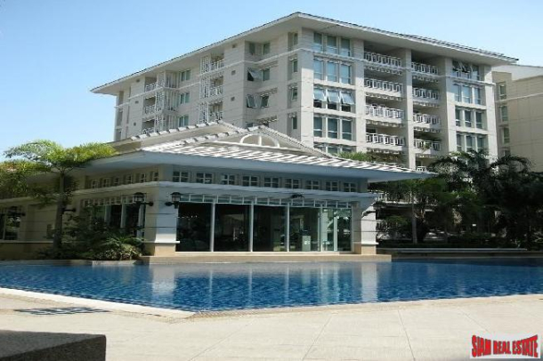 3 Bed, 3 Bath, ApartmentFor Sale, Silom, Bangkok