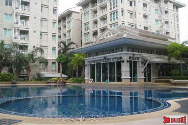 3 Bed, 3 Bath, ApartmentFor Sale, Silom, Bangkok