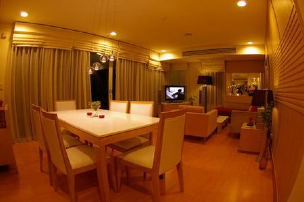 3 Bed, 3 Bath, ApartmentFor Sale, Silom, Bangkok