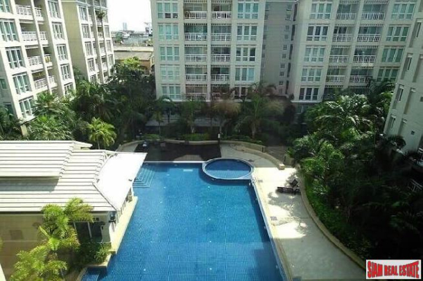 3 Bed, 3 Bath, ApartmentFor Sale, Silom, Bangkok