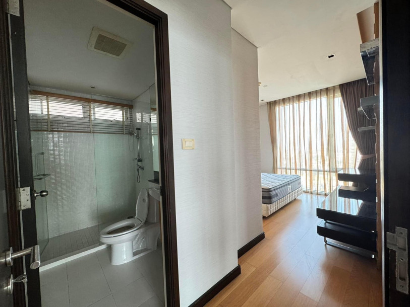 3 Bed, 4 Bath, ApartmentFor Sale, Ekkamai, Bangkok