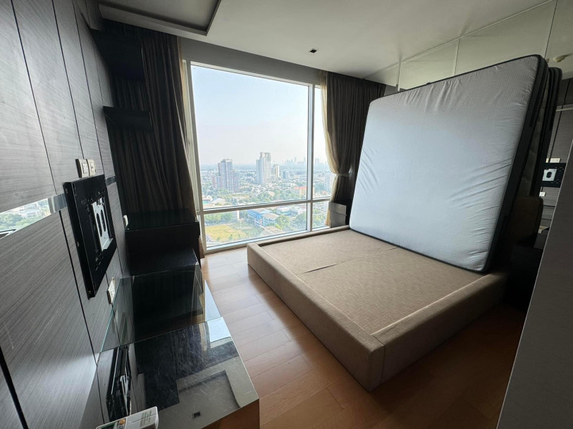 3 Bed, 4 Bath, ApartmentFor Sale, Ekkamai, Bangkok